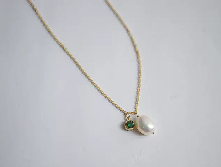 Pearl zircon diamond necklace - Dainty Moon