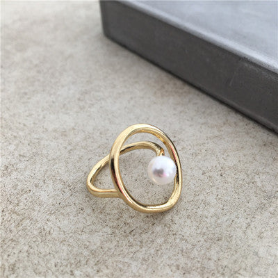 Timeless Loop Pearl Circle Ring - Dainty Moon